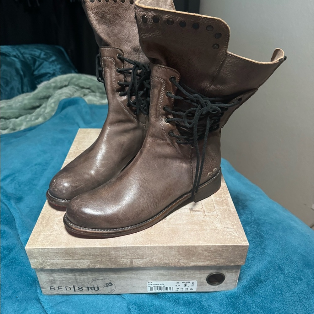 BED|STU Women's Lace Up Grayish Brown Boots